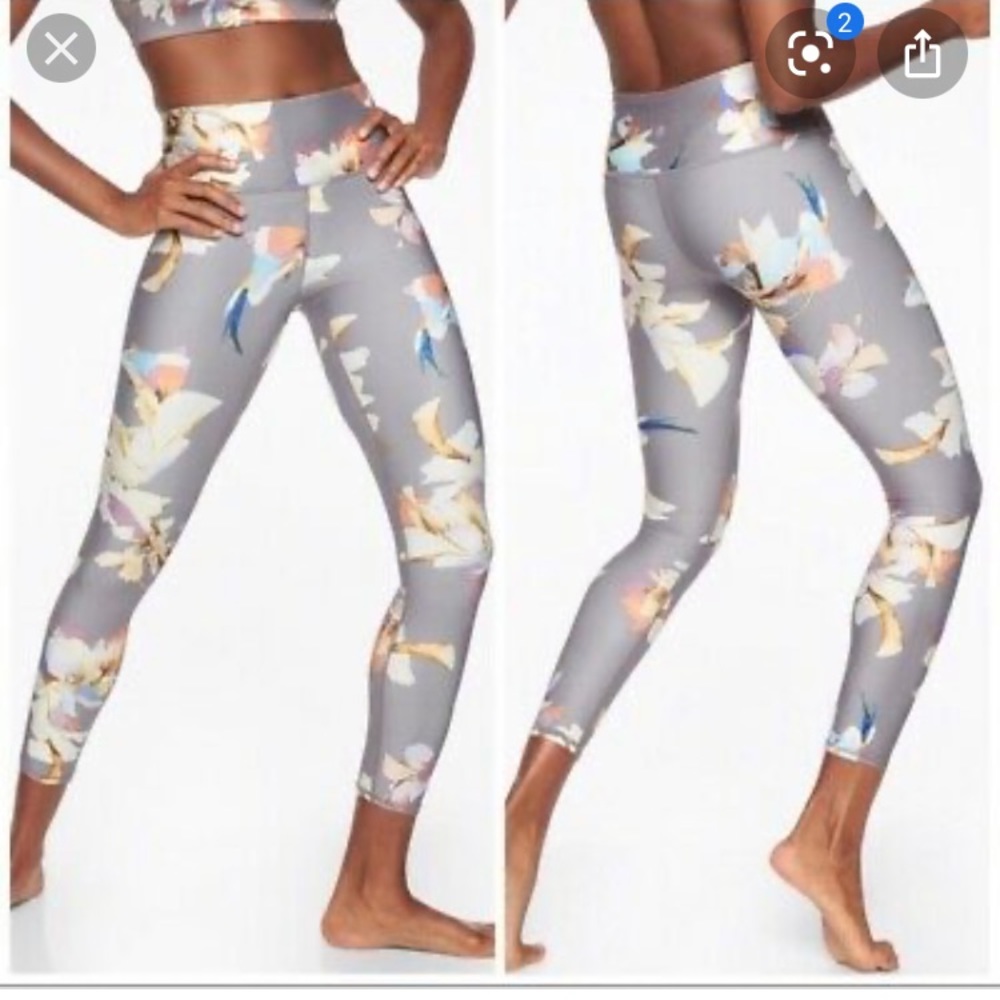 🌼Athleta Elation Paradise Floral leggings 🌼